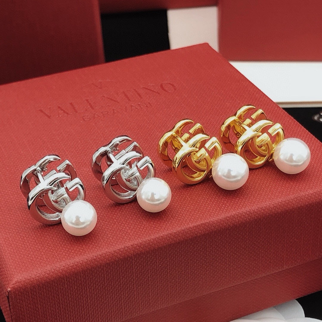 Geometric Emblem Jewelry Accessory in Gold-Tone – Design 001 styled product view