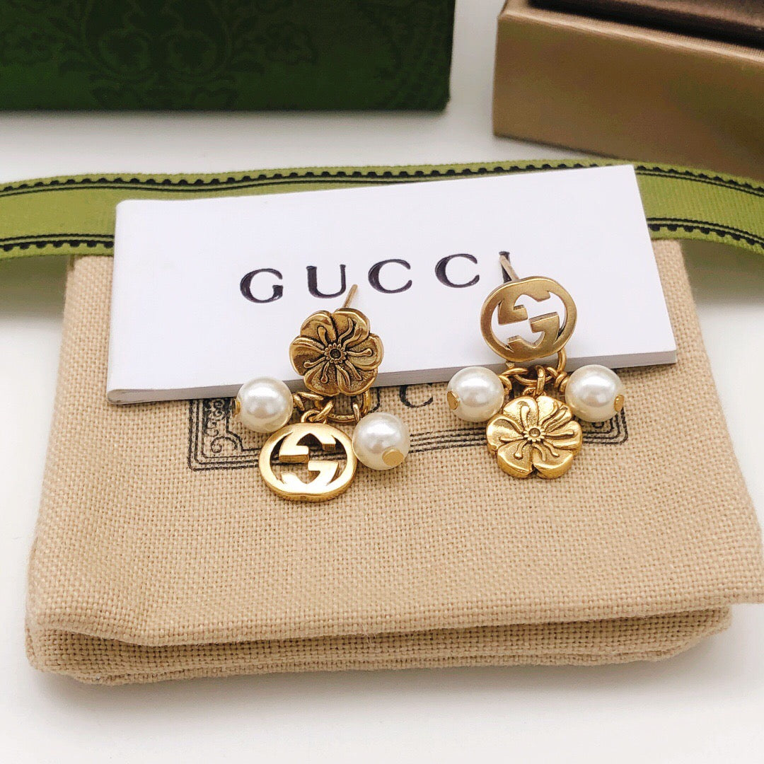 Floral Stud Earrings in Polished Metal-Tone – Design 004 side detail