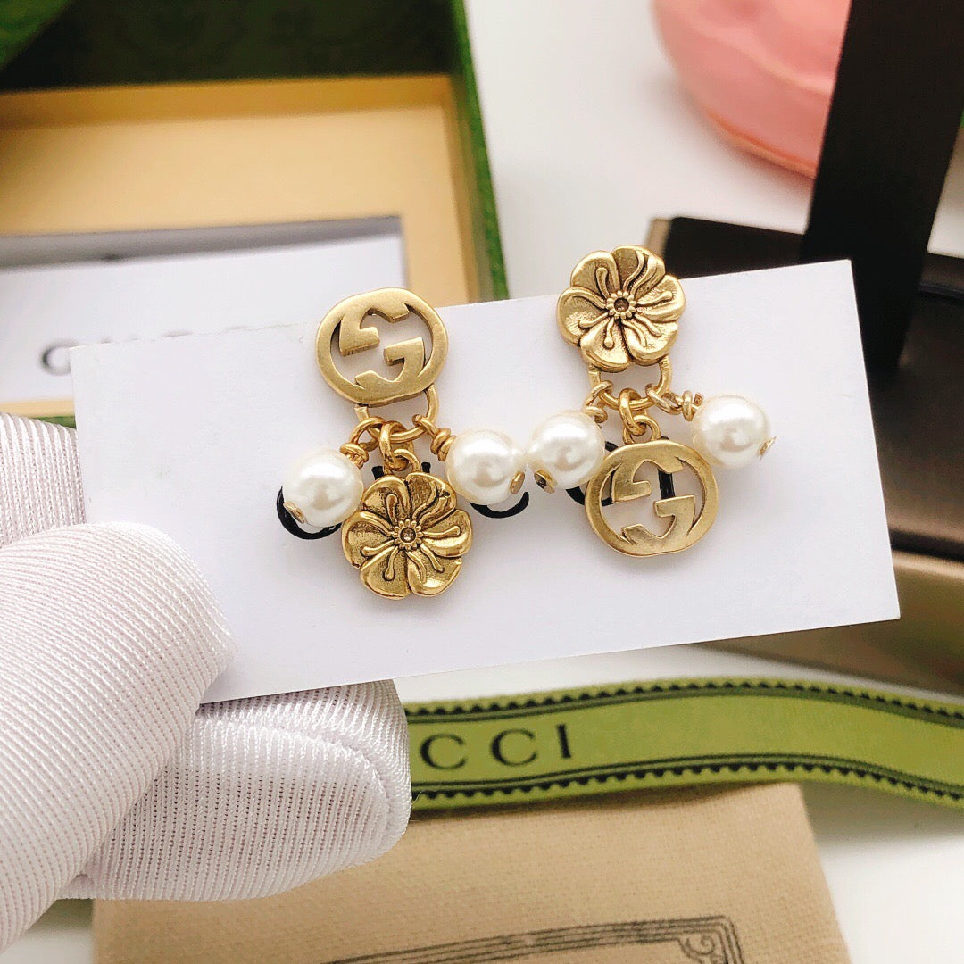 Floral Stud Earrings in Polished Metal-Tone – Design 004 main product view
