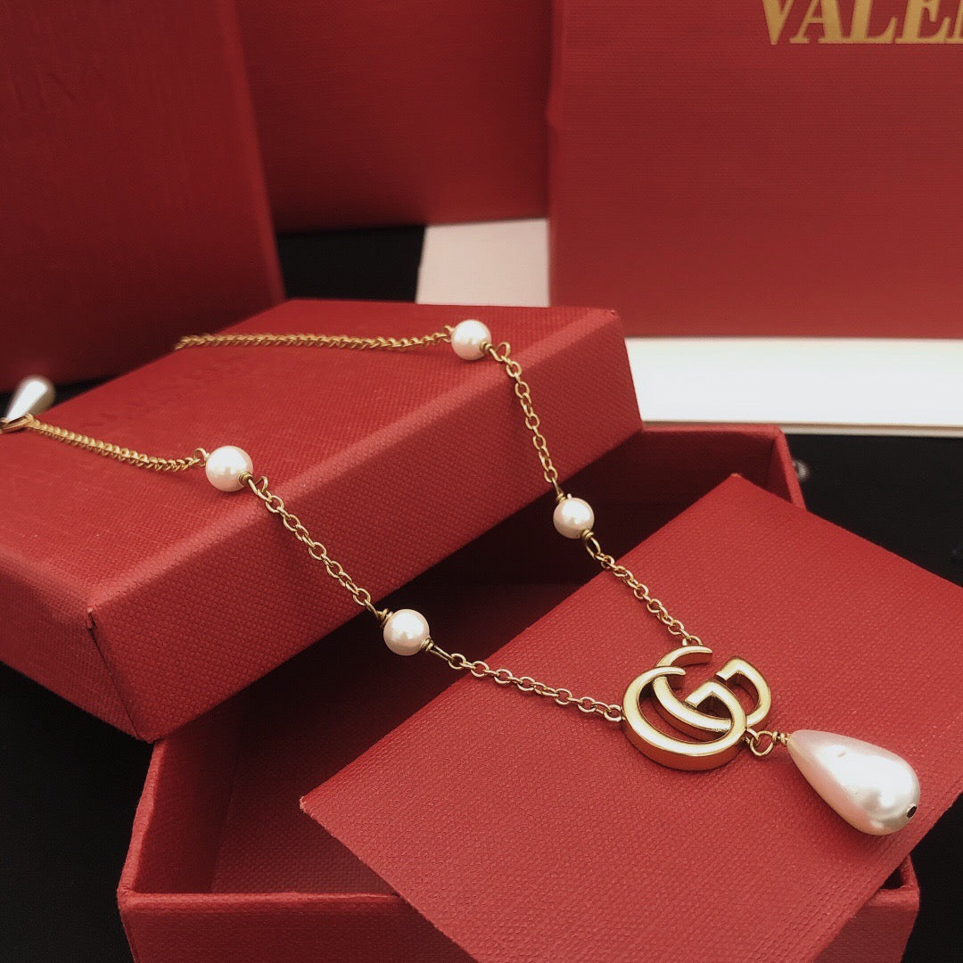 Double-G Emblem Pendant Necklace in Gold-Tone – Design 008 main product view