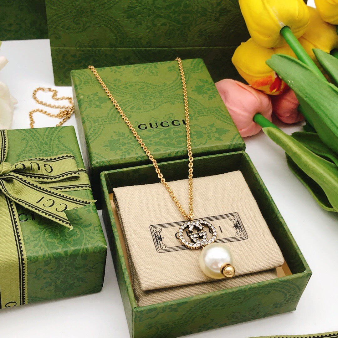 Double-G Emblem Pendant Necklace in Gold-Tone – Design 007 side detail