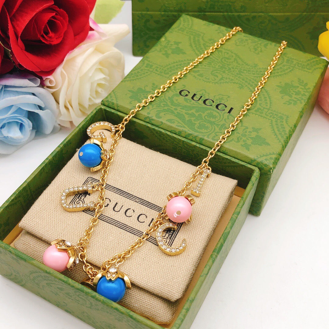 Floral Pendant Necklace in Gold-Tone – Design 001 close-up detail