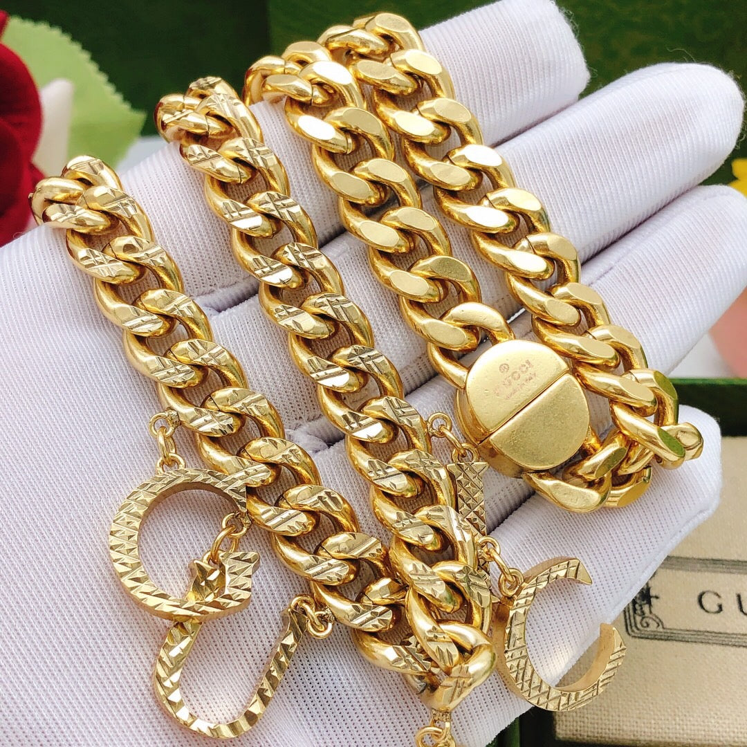 Geometric Emblem Bracelet in Silver-Tone – Design 003 side detail