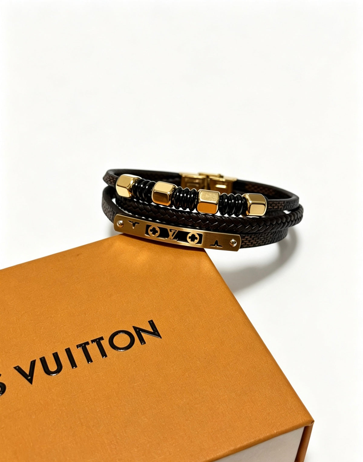 Chain Bangle in Silver-Tone – Blue Detail – Design 007 detail view