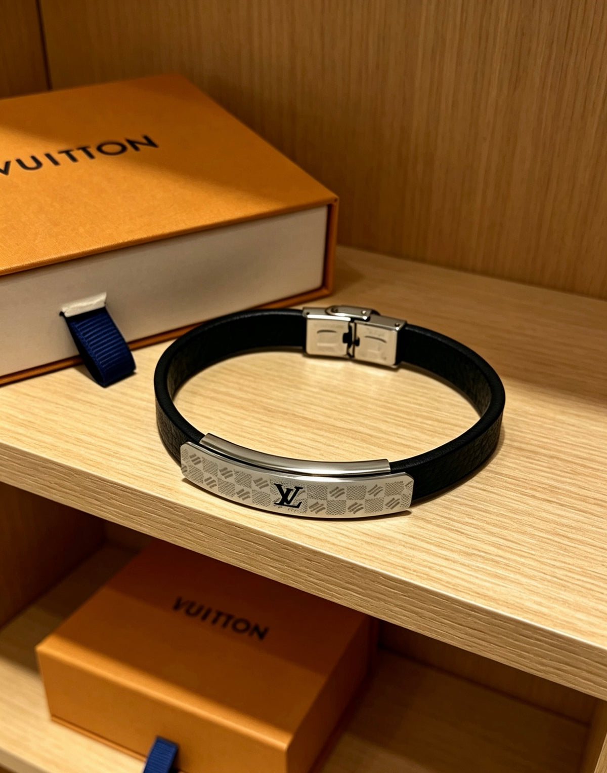 Chain Bangle in Silver-Tone – Blue Detail – Design 003 main product view