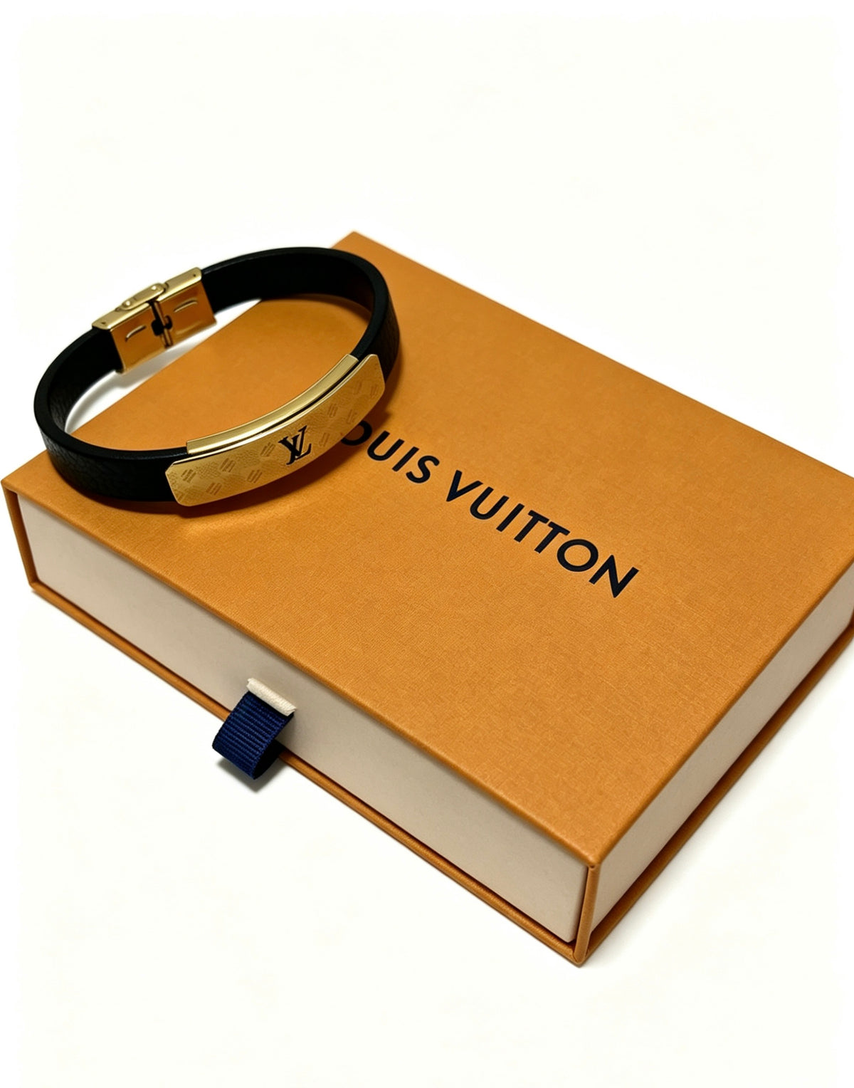 Chain Bangle in Silver-Tone – Blue Detail detail view
