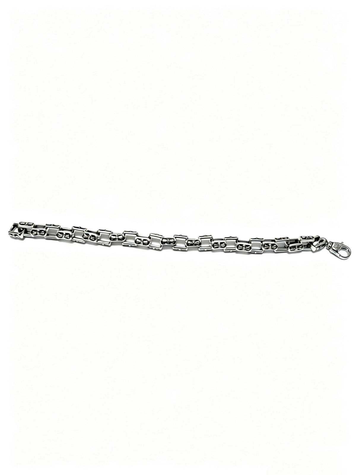 Cross Cuban-Link Bracelet in Antique Silver-Tone – Cuban Link – Design 12 side detail