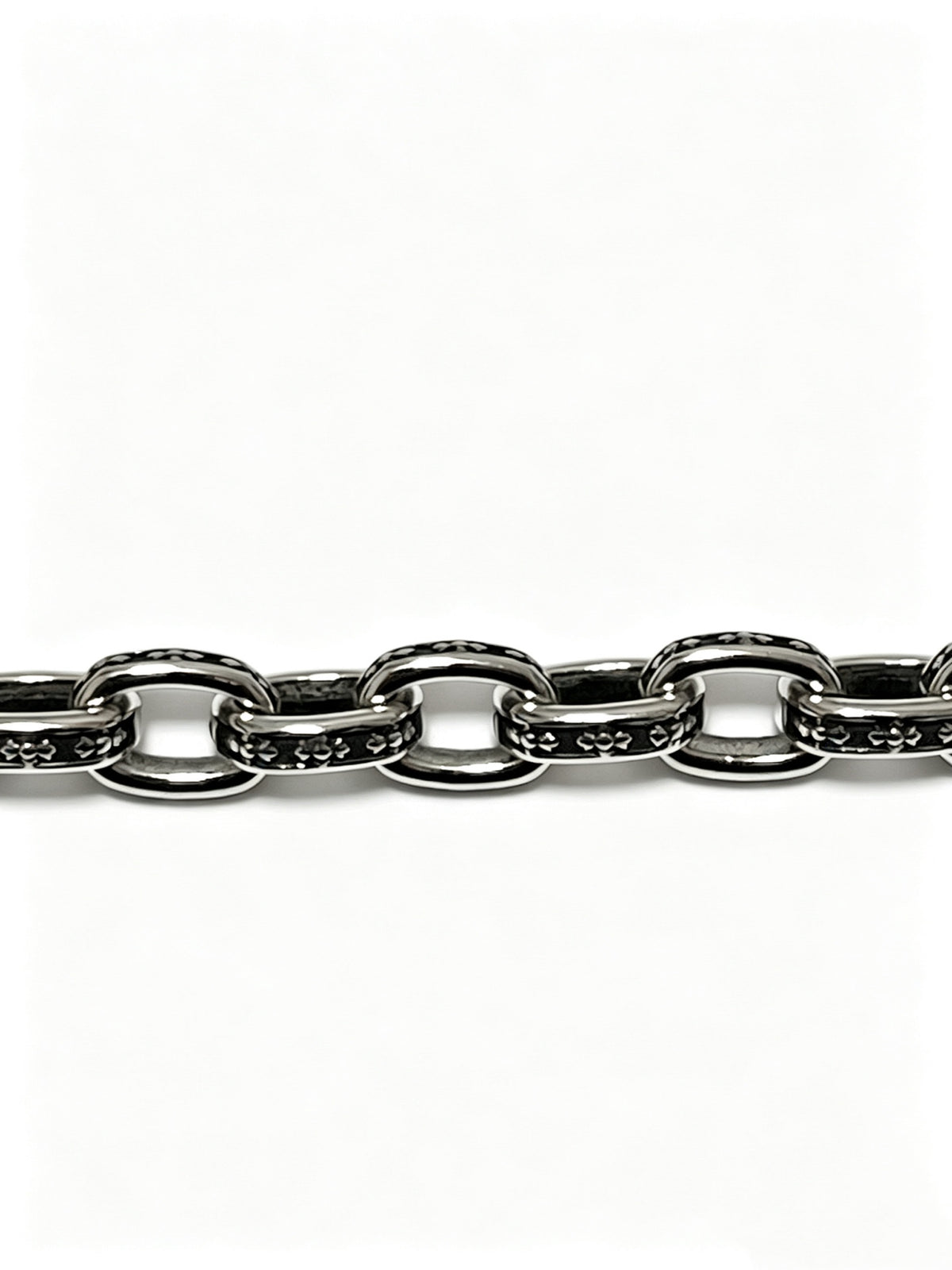 Signature Emblem Bracelet in Polished Metal-Tone – Design 013 side detail