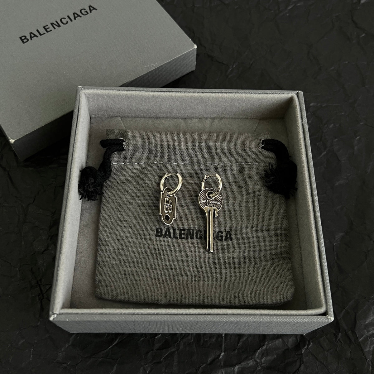 Ring Motif Statement Earrings in Polished Metal-Tone – Design 002 side detail