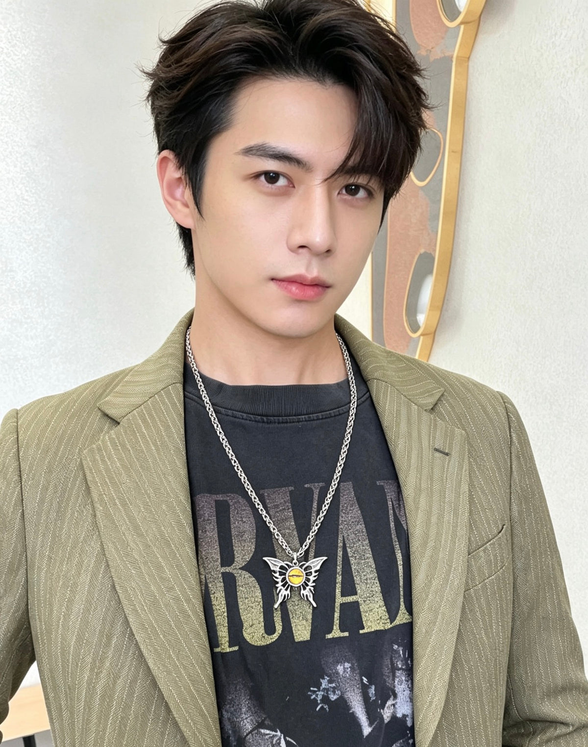 Double-G Emblem Pendant Necklace in Polished Metal-Tone – Design 041 front product view