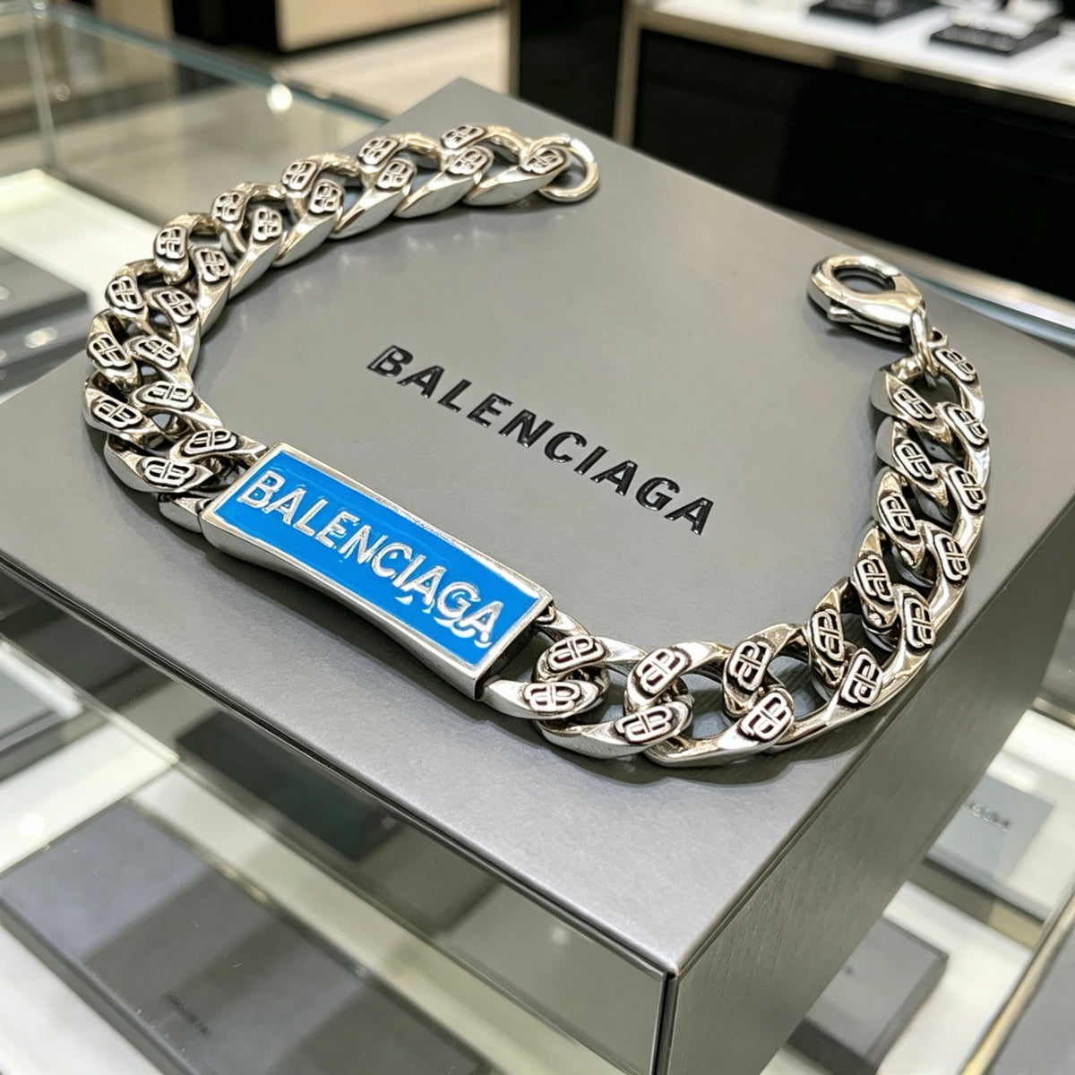 Geometric Emblem Bracelet in Polished Metal-Tone – Design 031 main product view
