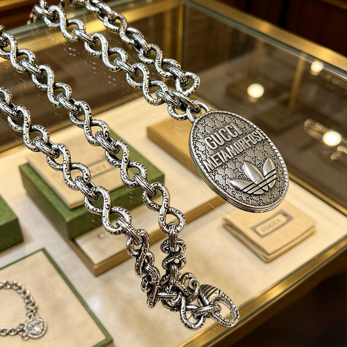 Double-G Emblem Pendant Necklace in Polished Metal-Tone – Design 049 main product view