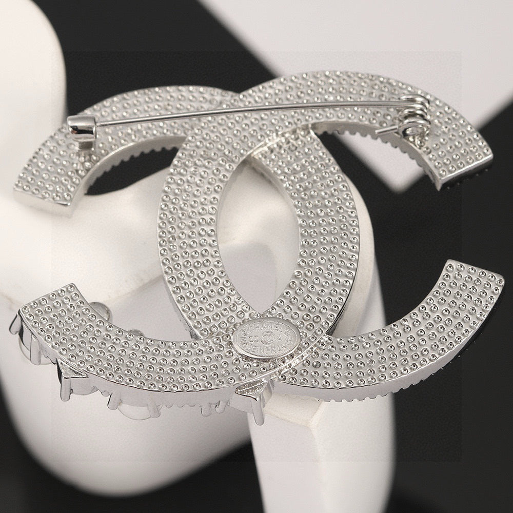 Double-C Emblem Brooch in Polished Metal-Tone – Pearl Detail – Design 003 detail view