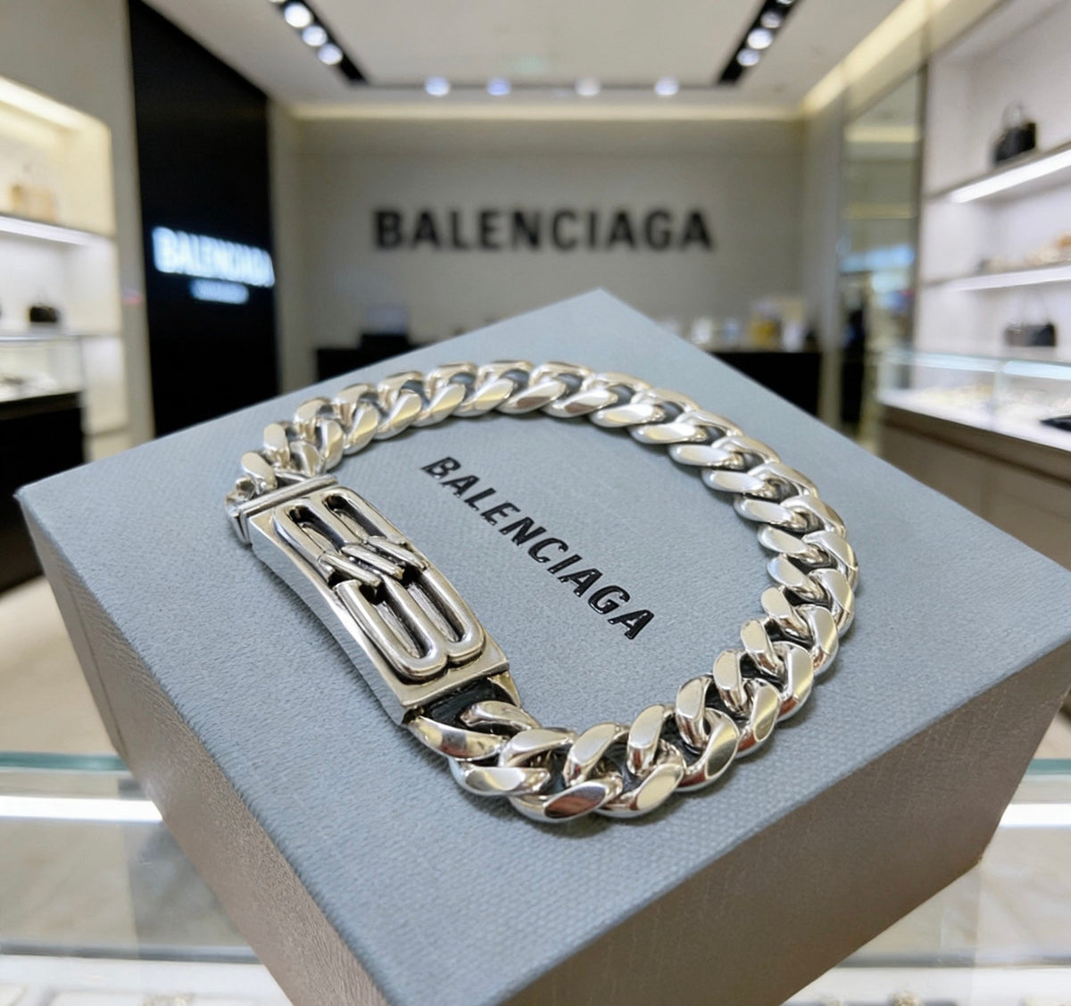 Geometric Emblem Bracelet in Polished Metal-Tone – Design 023 close-up detail