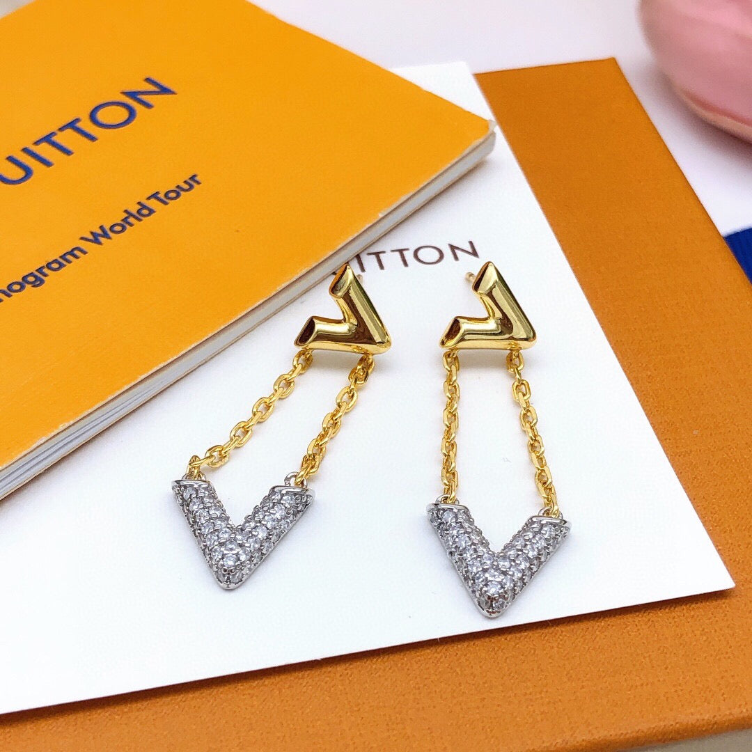 Geometric Emblem Stud Earrings in Gold-Tone – Design 007 detail view