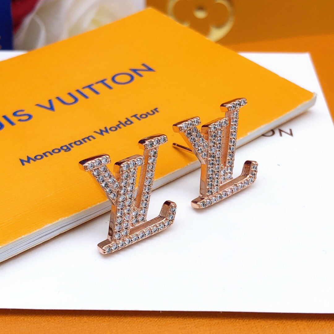 Letter Emblem Stud Earrings in Silver-Tone – Silver Detail detail view