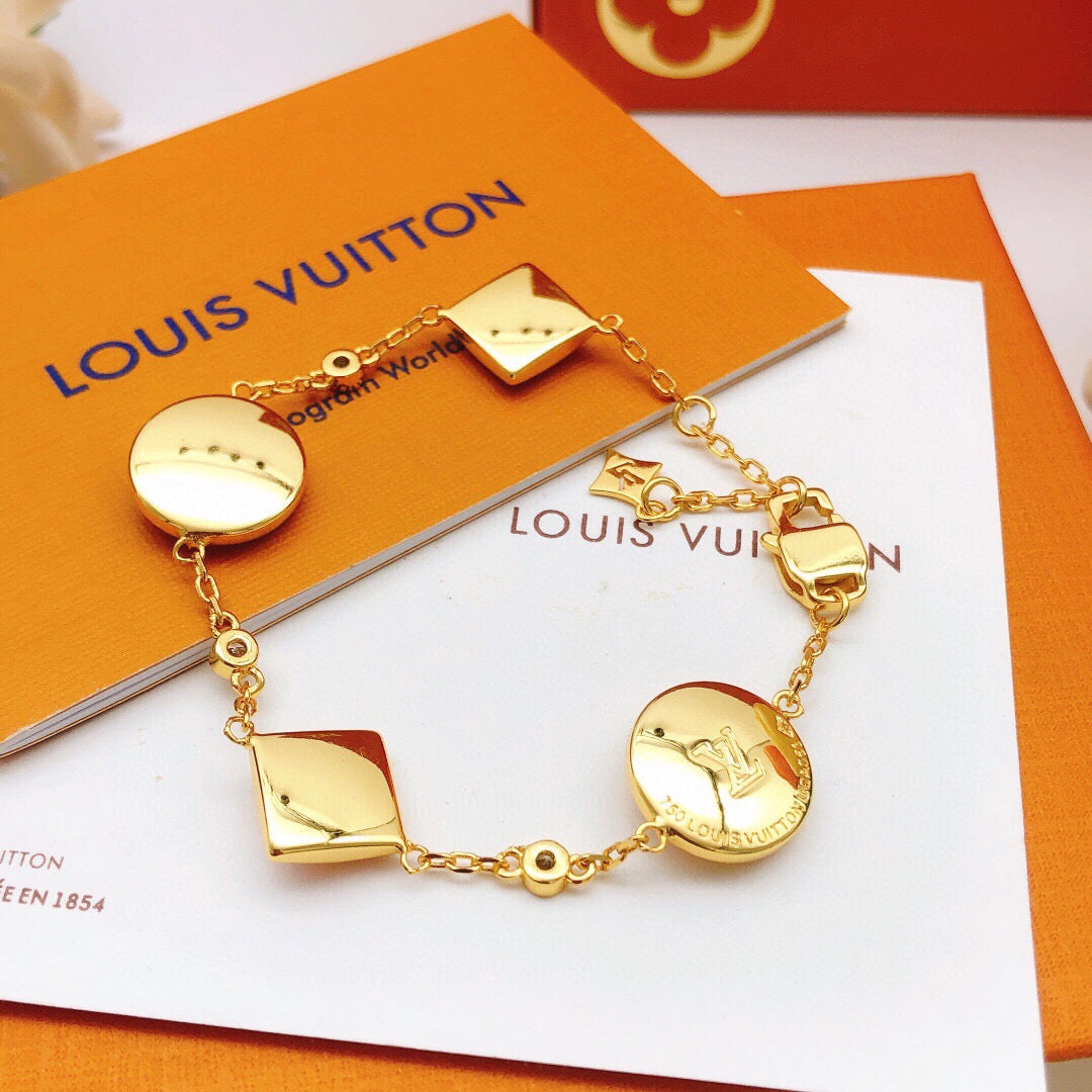 Geometric Emblem Bracelet in Gold-Tone – Pink Detail – Design 002 detail view