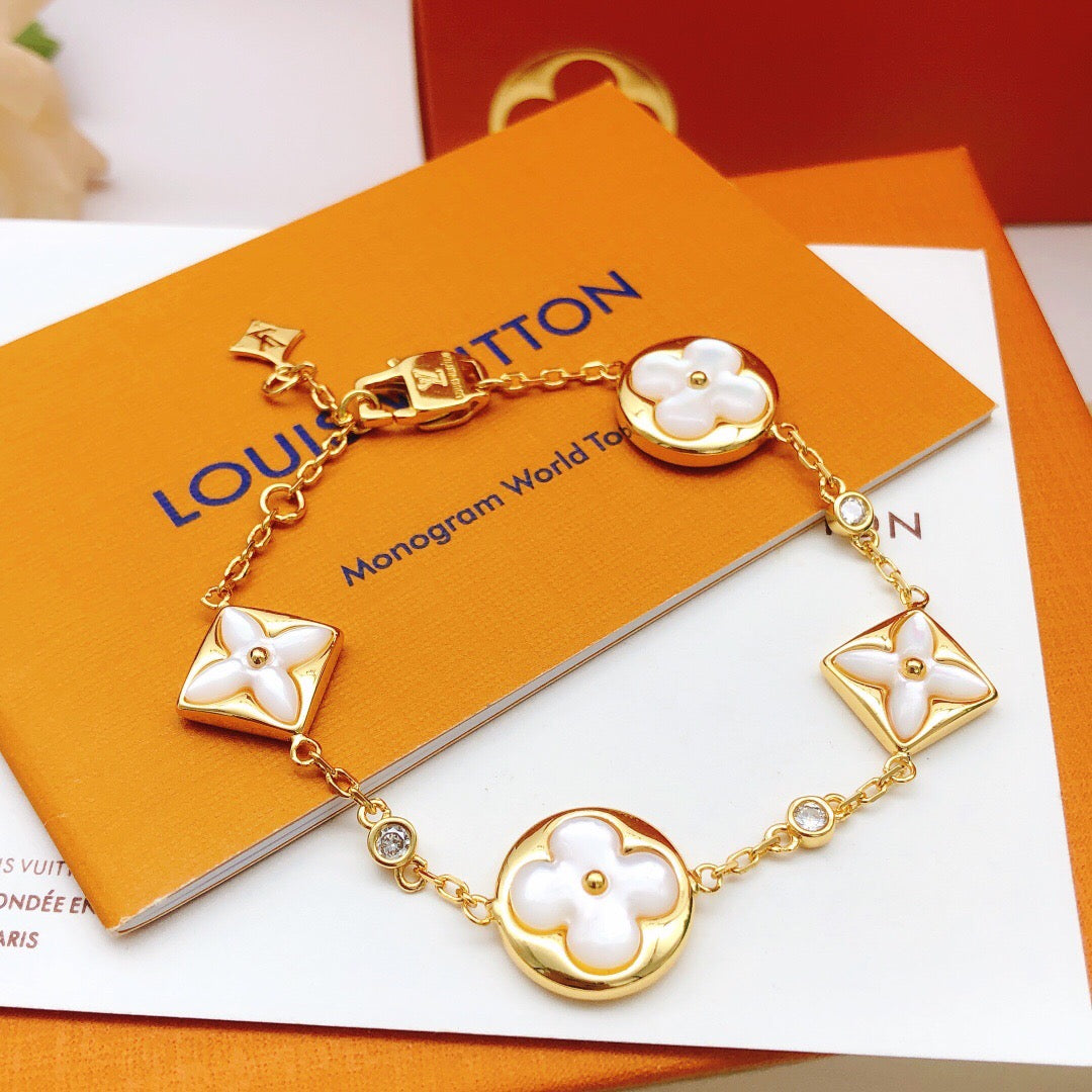 Geometric Emblem Bracelet in Gold-Tone – Design 013 main product view