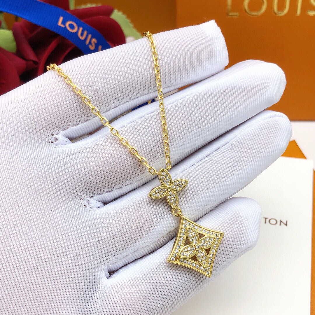 Geometric Emblem Pendant Necklace in Gold-Tone – Design 015 close-up detail