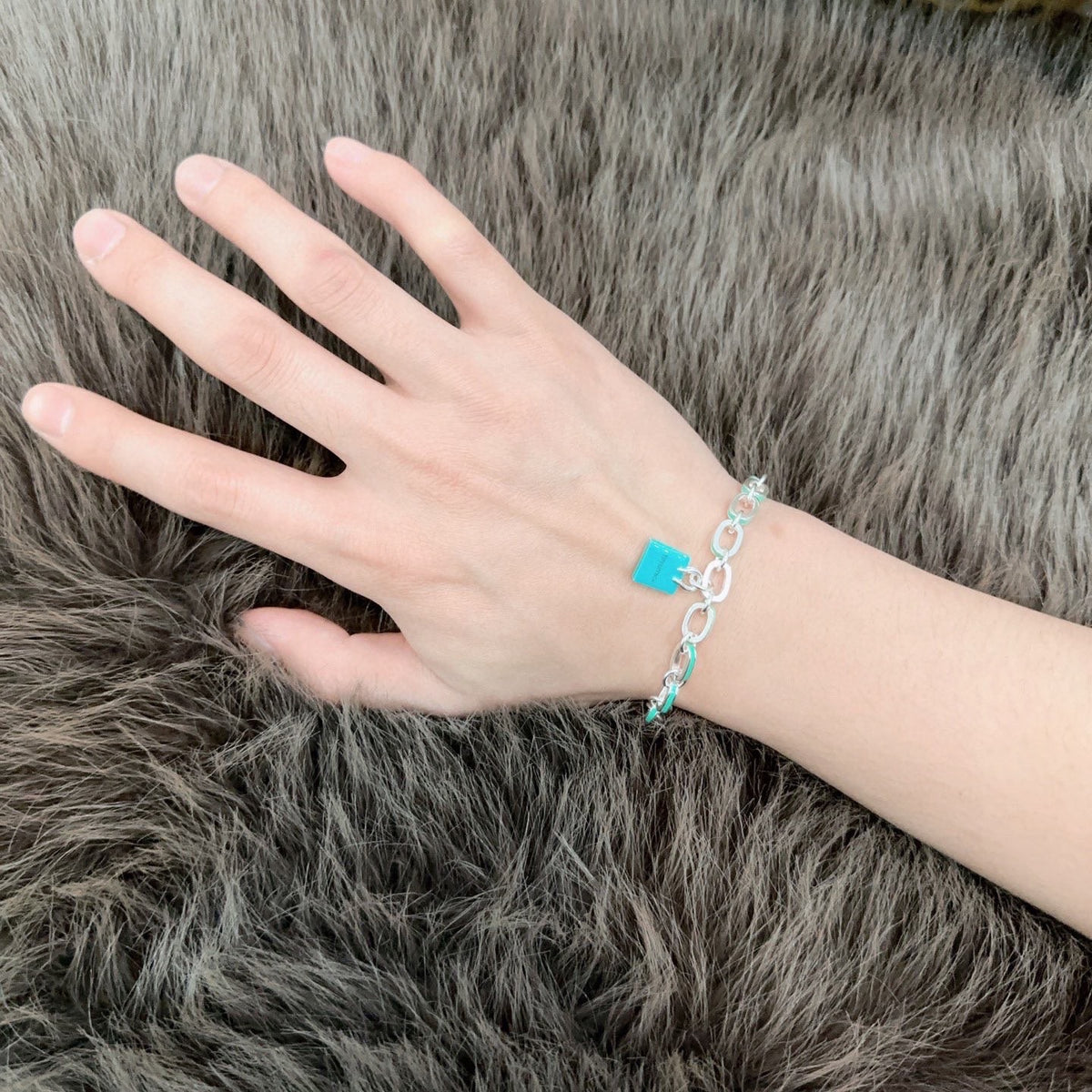 Signature Motif Bracelet in Silver-Tone – Vintage Detail – Design 17 main product view