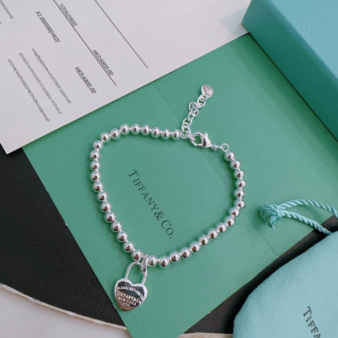 Signature Motif Bracelet in Silver-Tone – Vintage Detail – Design 12 detail view