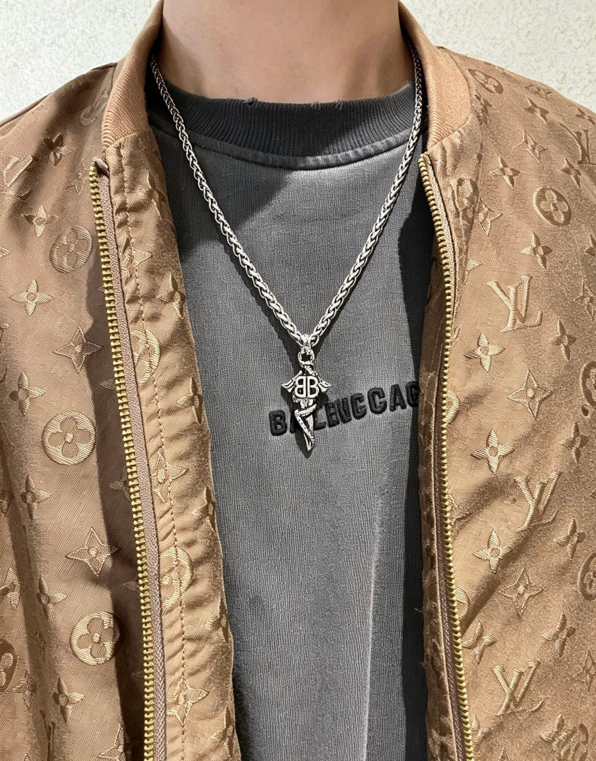 Geometric Emblem Pendant Necklace in Polished Metal-Tone – Vintage Detail – Design 009 detail view