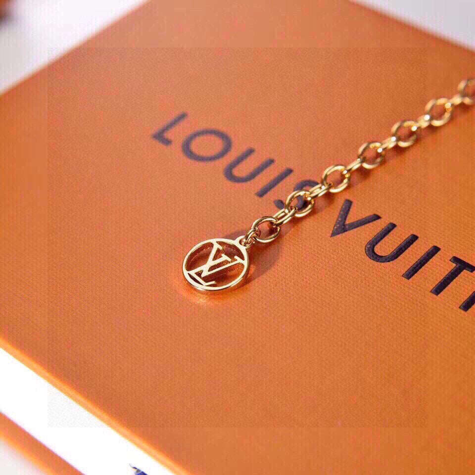 Letter Emblem Bracelet in Polished Metal-Tone – Design 005 detail view