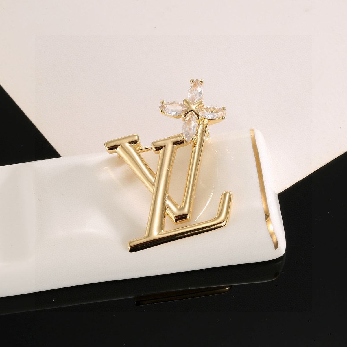 Letter Emblem Brooch in Polished Metal-Tone – Design 002 detail view