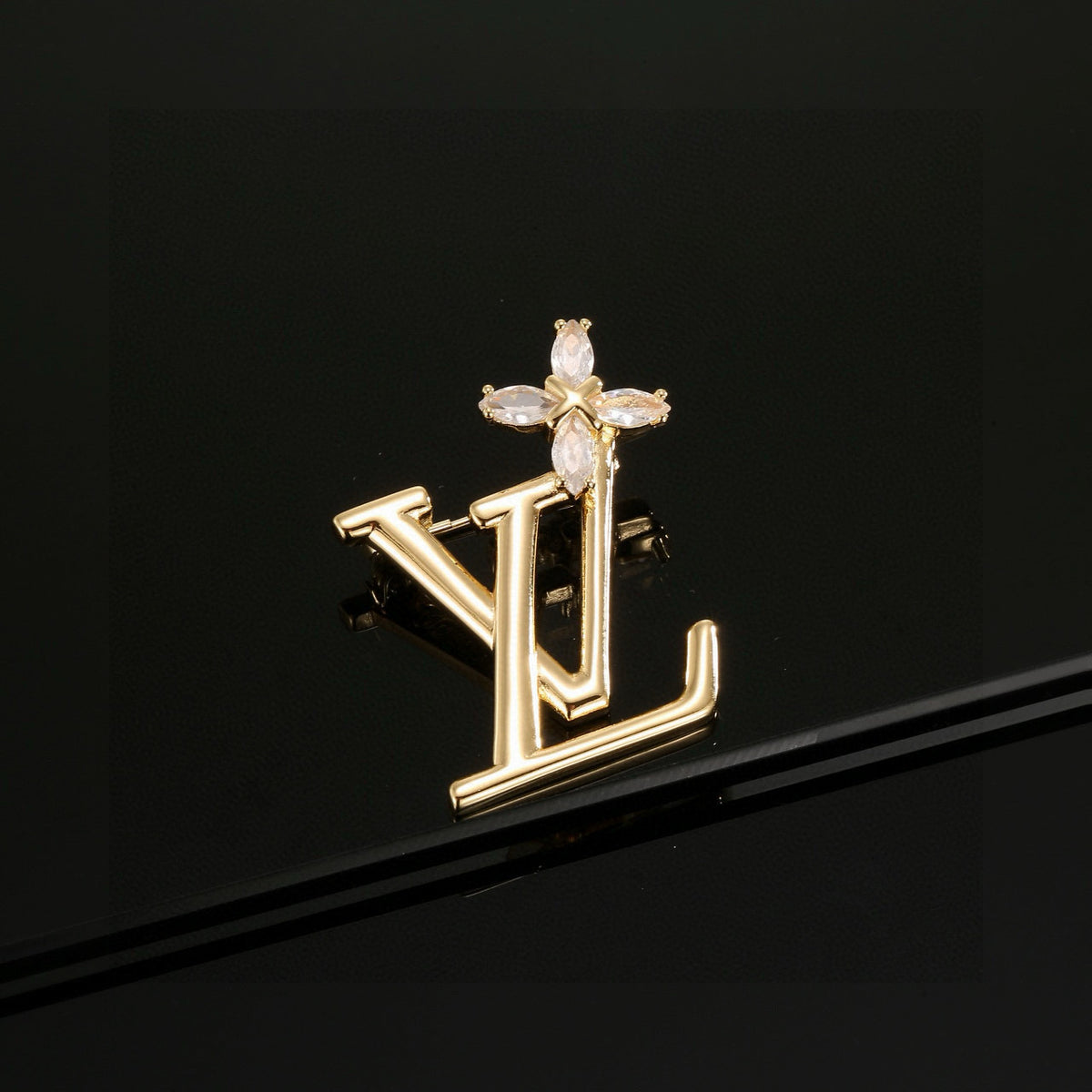 Letter Emblem Brooch in Polished Metal-Tone – Design 001 side detail