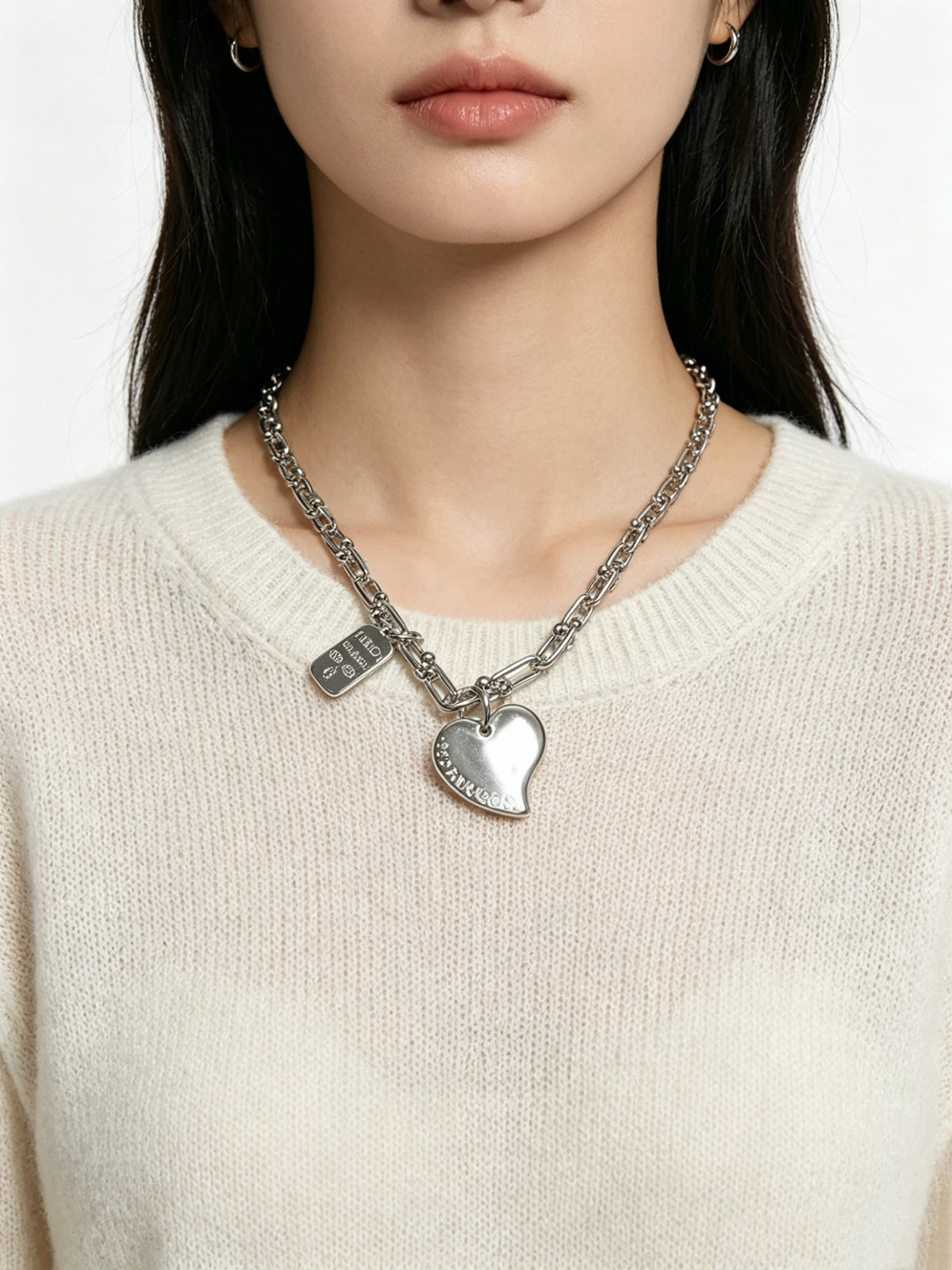 Signature Motif Pendant Necklace in Silver-Tone – Vintage Detail – Design 04 main product view