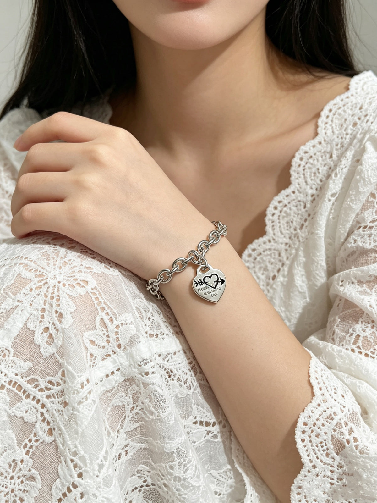 Signature Motif Bracelet in Silver-Tone – Vintage Detail – Design 08 detail view