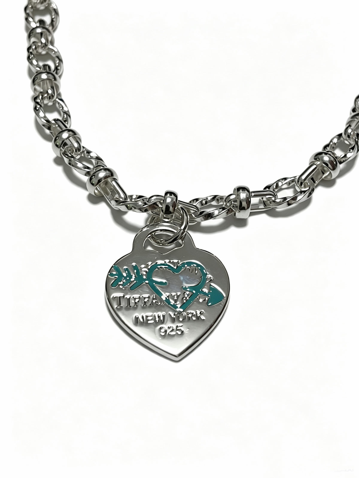 Signature Motif Bracelet in Silver-Tone – Vintage Detail – Design 07 side detail