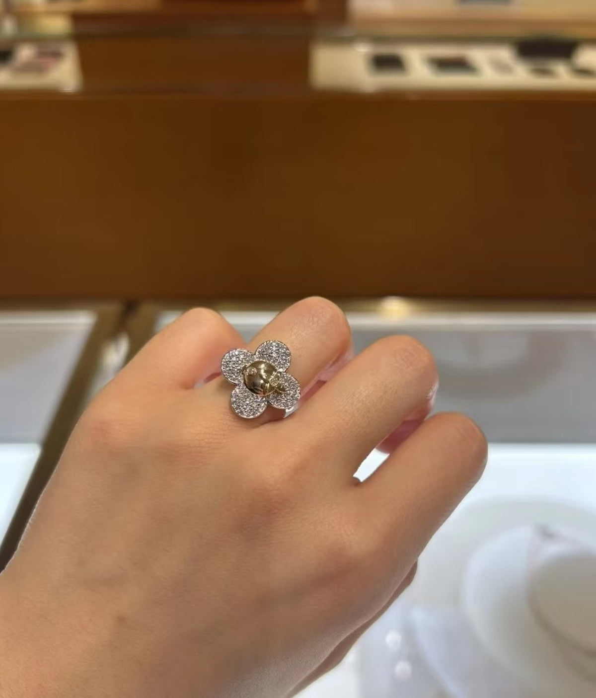Sunflower Statement Ring in Polished Metal-Tone – Sunflower Detail – Design 002 side detail
