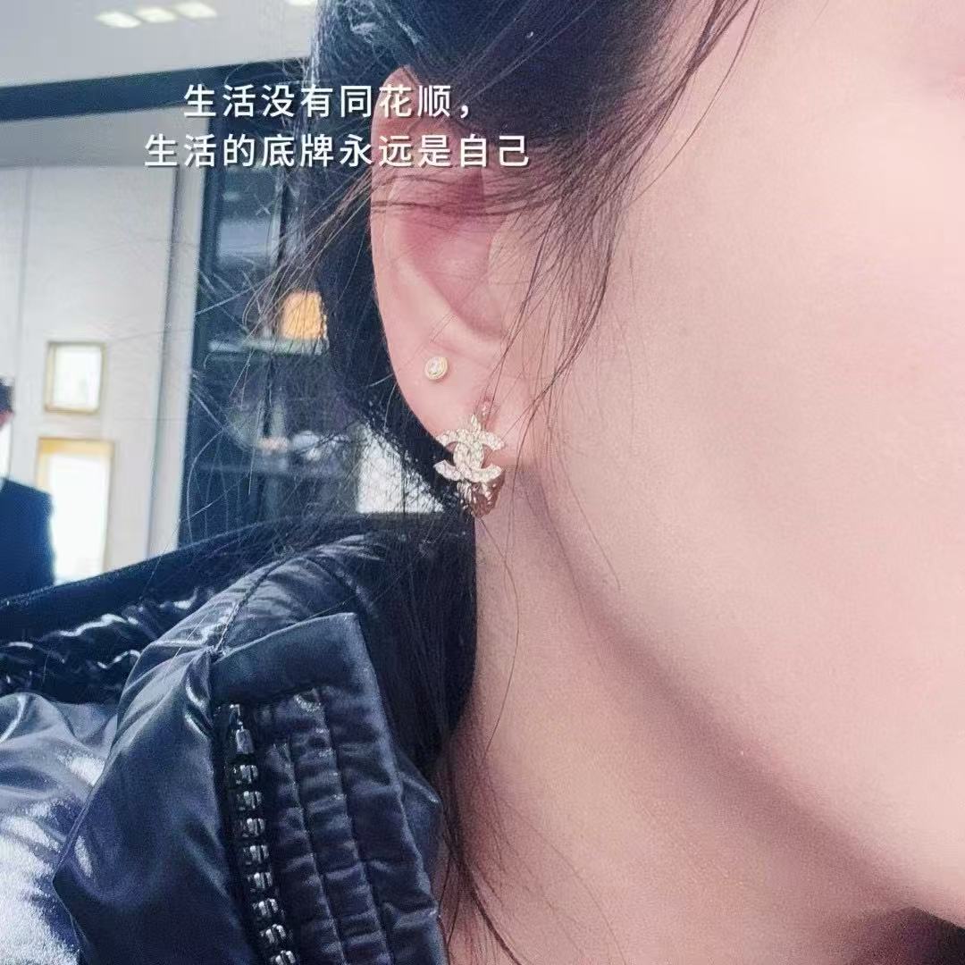 Signature Emblem Stud Earrings in Gold-Tone – Design 001 side detail
