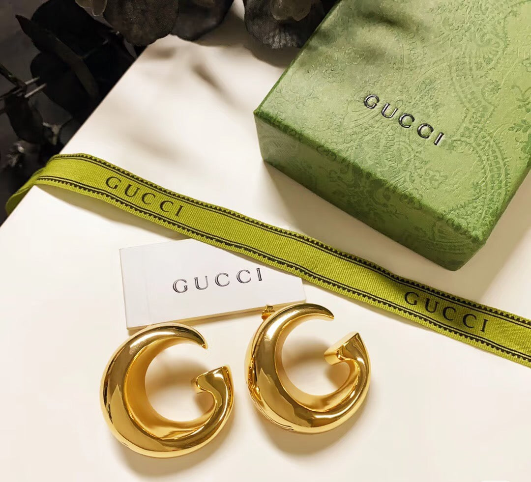 Double-G Emblem Stud Earrings in Gold-Tone – Design 001 detail view