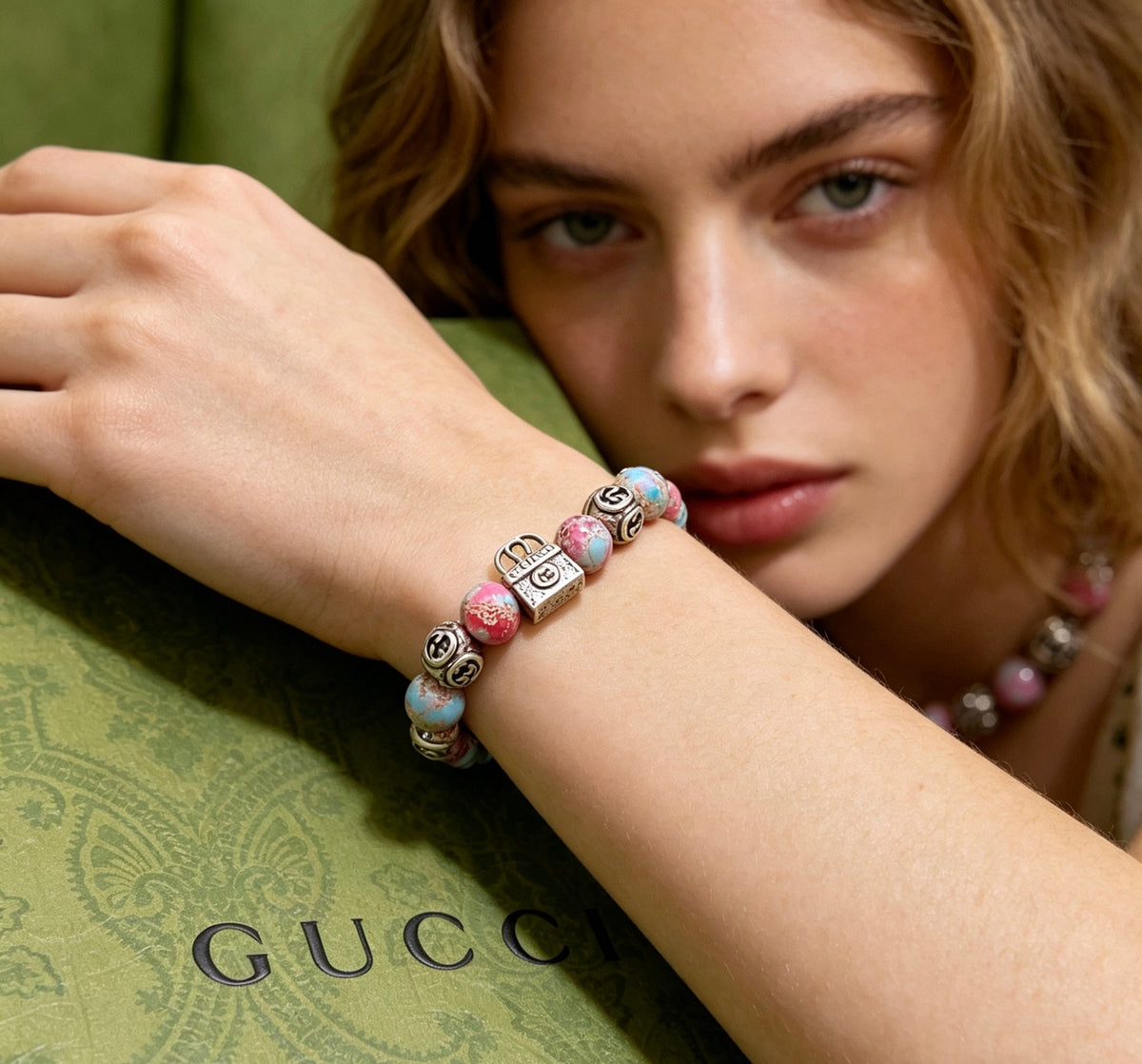 Double-G Emblem Beaded Bracelet in Polished Metal-Tone – Agate Detail front product view