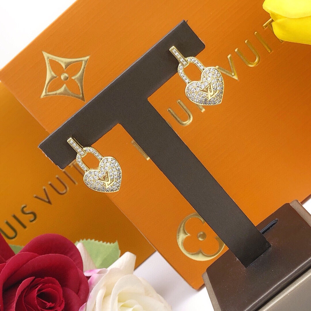 Heart Stud Earrings in Gold-Tone – Design 001 main product view