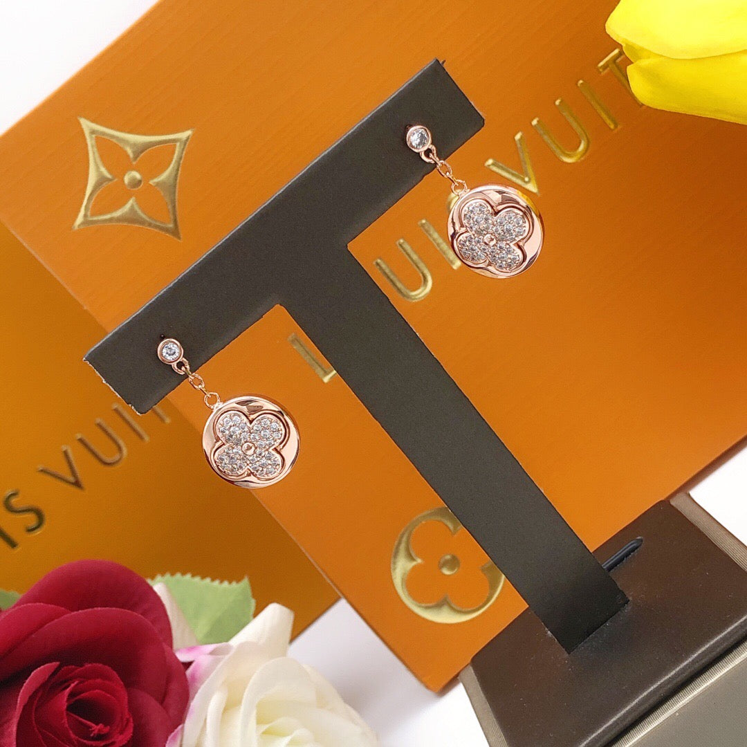 Geometric Emblem Stud Earrings in Rose-Gold-Tone – Rose Gold Detail styled product view