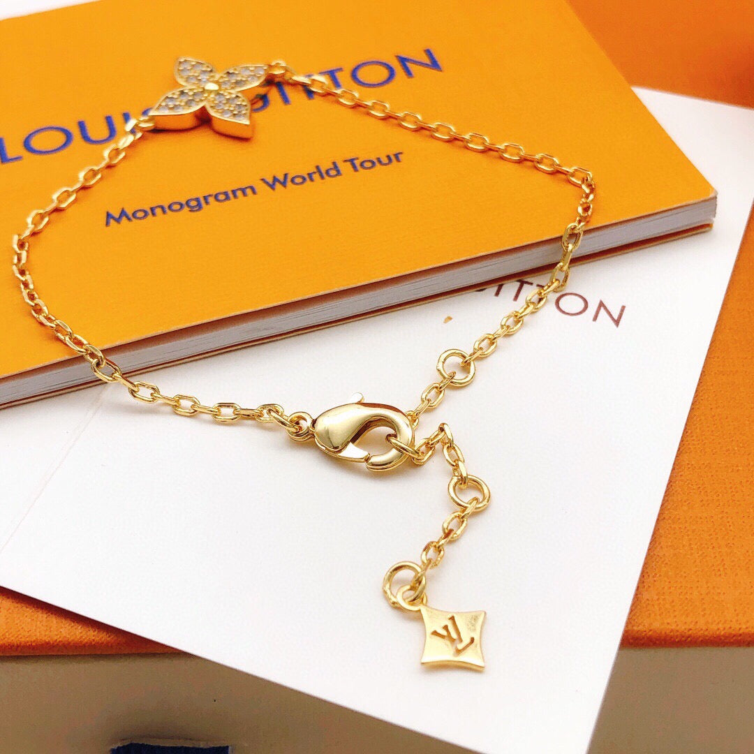 Geometric Emblem Bracelet in Gold-Tone – Design 004 detail view