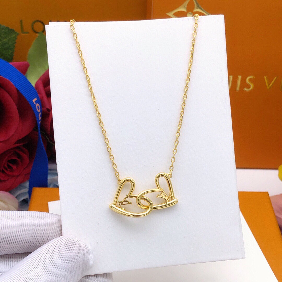 Heart Pendant Necklace in Gold-Tone – Design 001 side detail