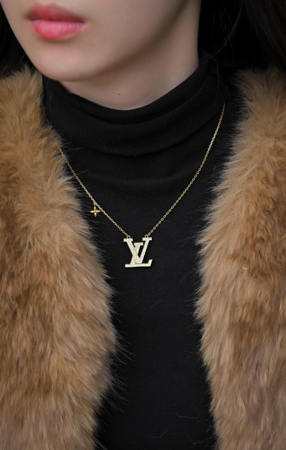 Geometric Emblem Pendant Necklace in Gold-Tone – Design 004 detail view