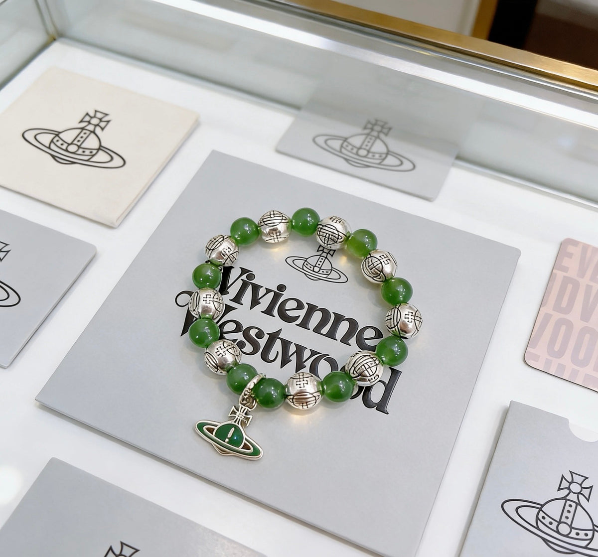 Orb-Inspired Emblem Bracelet in Silver-Tone – Vintage Detail – Design 006 close-up detail