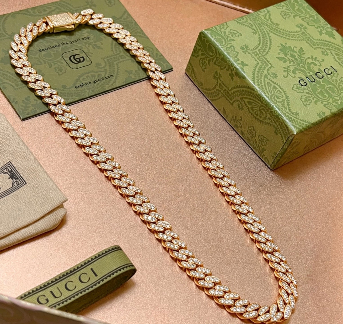 Double-G Emblem Pendant Necklace in Polished Metal-Tone – Design 014 side detail