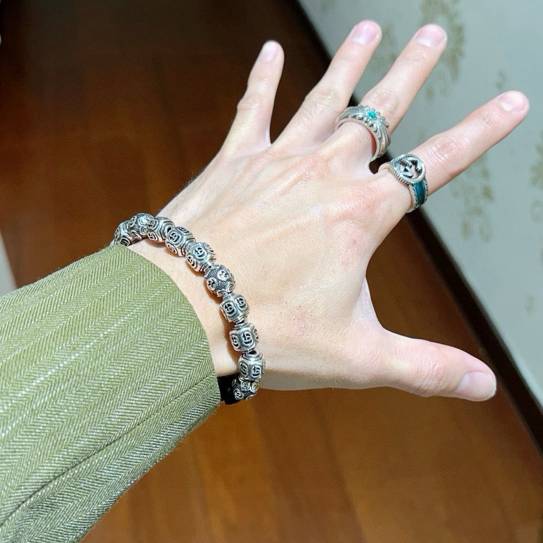 Double-G Emblem Beaded Bracelet in Polished Metal-Tone – Agate Detail – Design 003 main product view