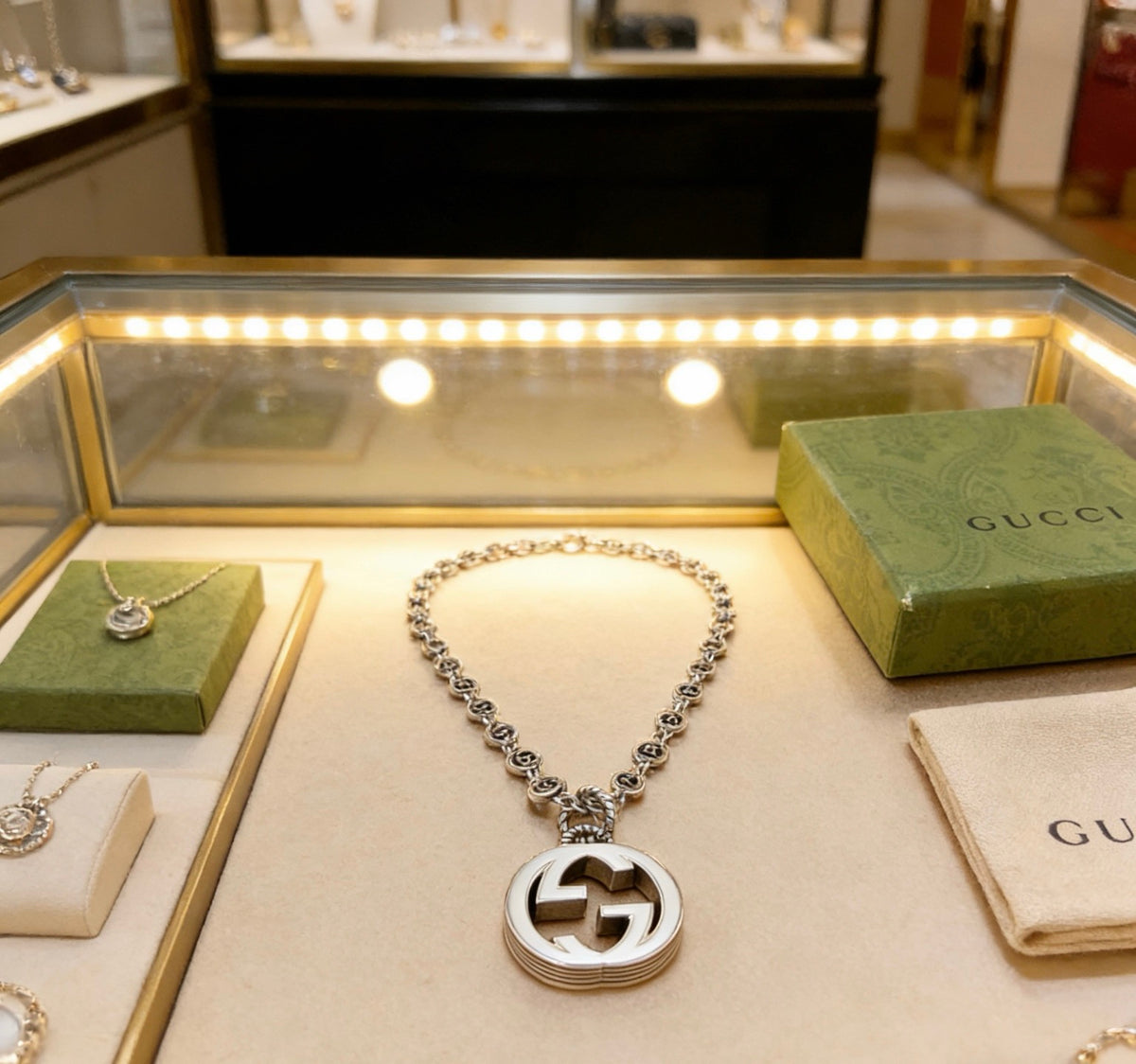 Double-G Emblem Pendant Necklace in Polished Metal-Tone – Design 011 detail view