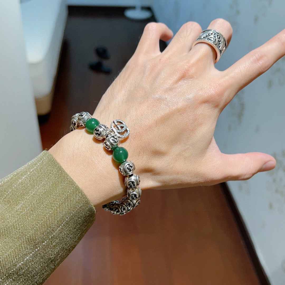 Double-G Emblem Beaded Bracelet in Polished Metal-Tone – Crystal Detail detail view