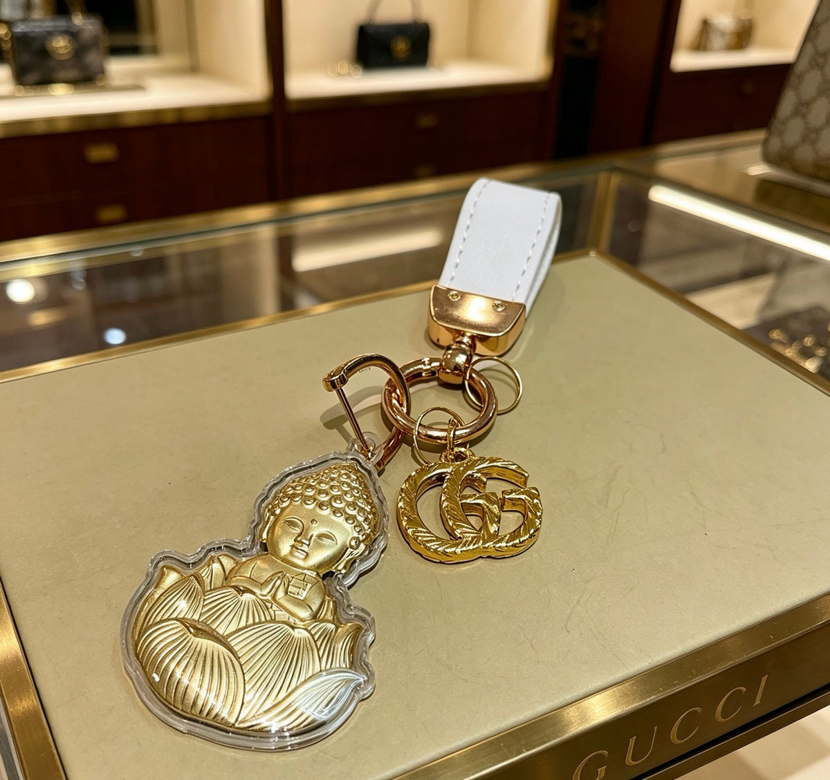 Double-G Emblem Keychain in Polished Metal-Tone – Design 002 front product view