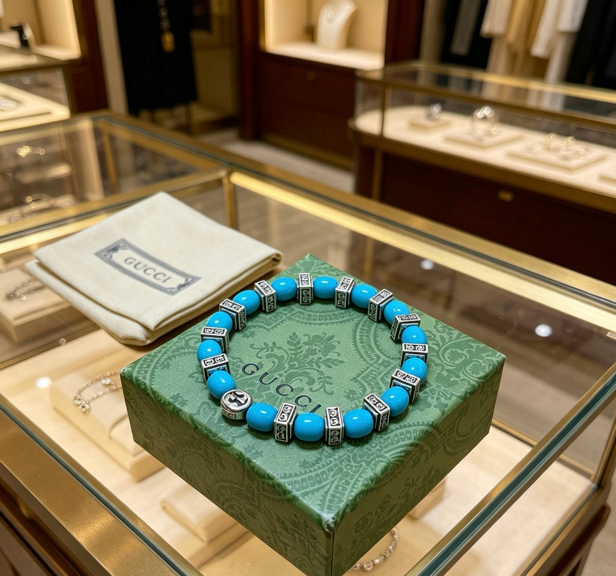 Double-G Emblem Beaded Bracelet in Polished Metal-Tone – Turquoise Detail styled product view