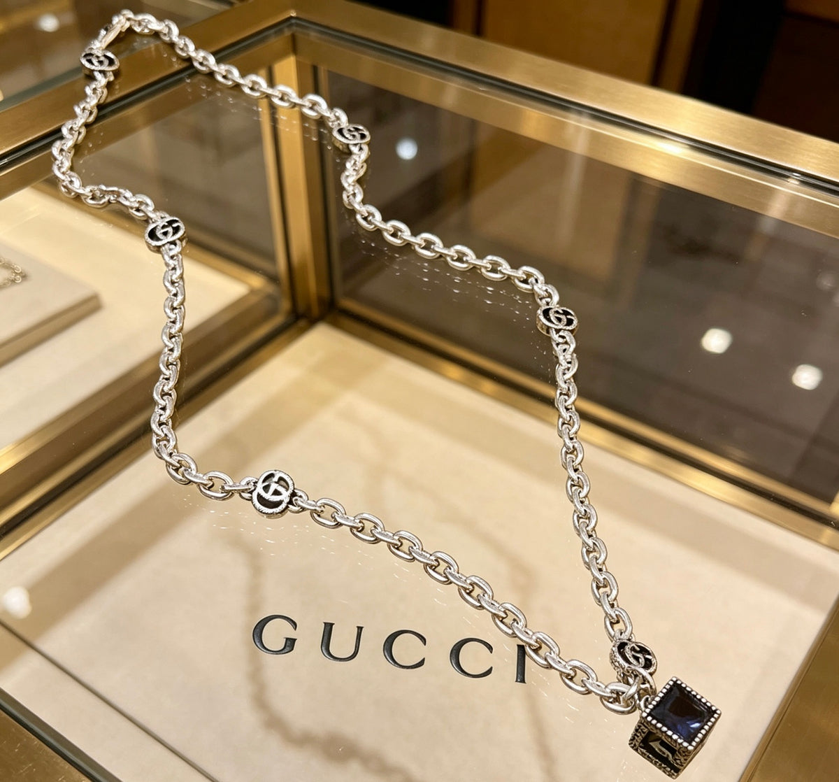 Double-G Emblem Pendant Necklace in Silver-Tone – Vintage Detail – Design 002 front product view