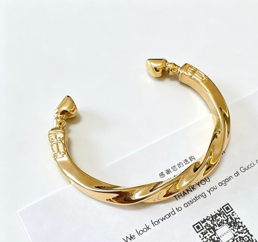 Double-G Emblem Bangle in Silver-Tone – Vintage Detail main product view